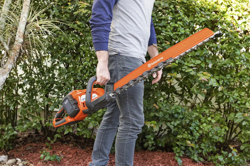 Husqvarna Hedge Trimmers & Clippers Hedge Master 320iHD60 (battery and charger included)